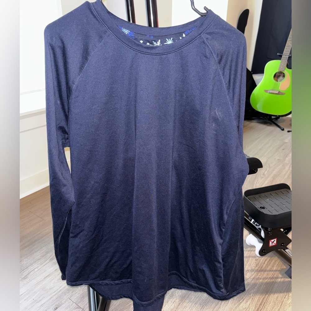 Climate Right by Cuddl Duds Navy Snowflake Thermal Top XXL
